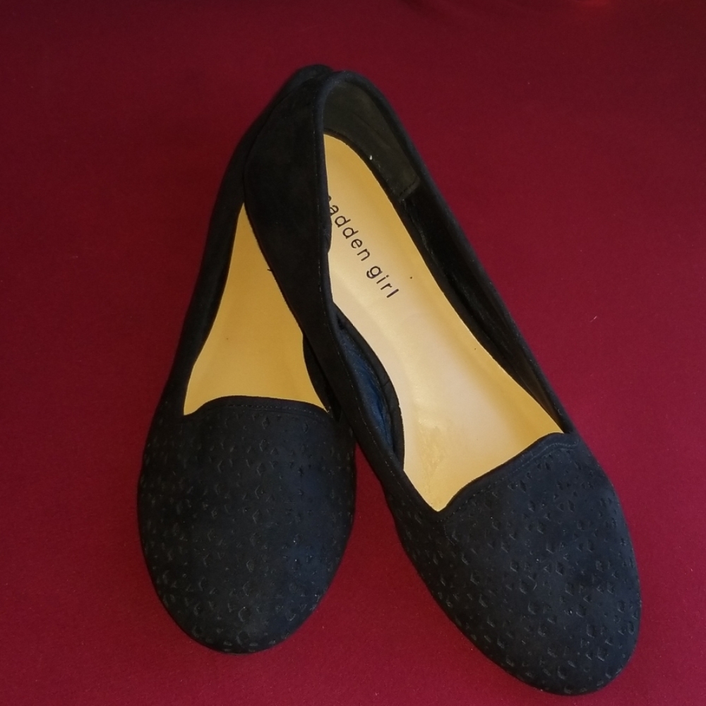 Flat shoes madden girl